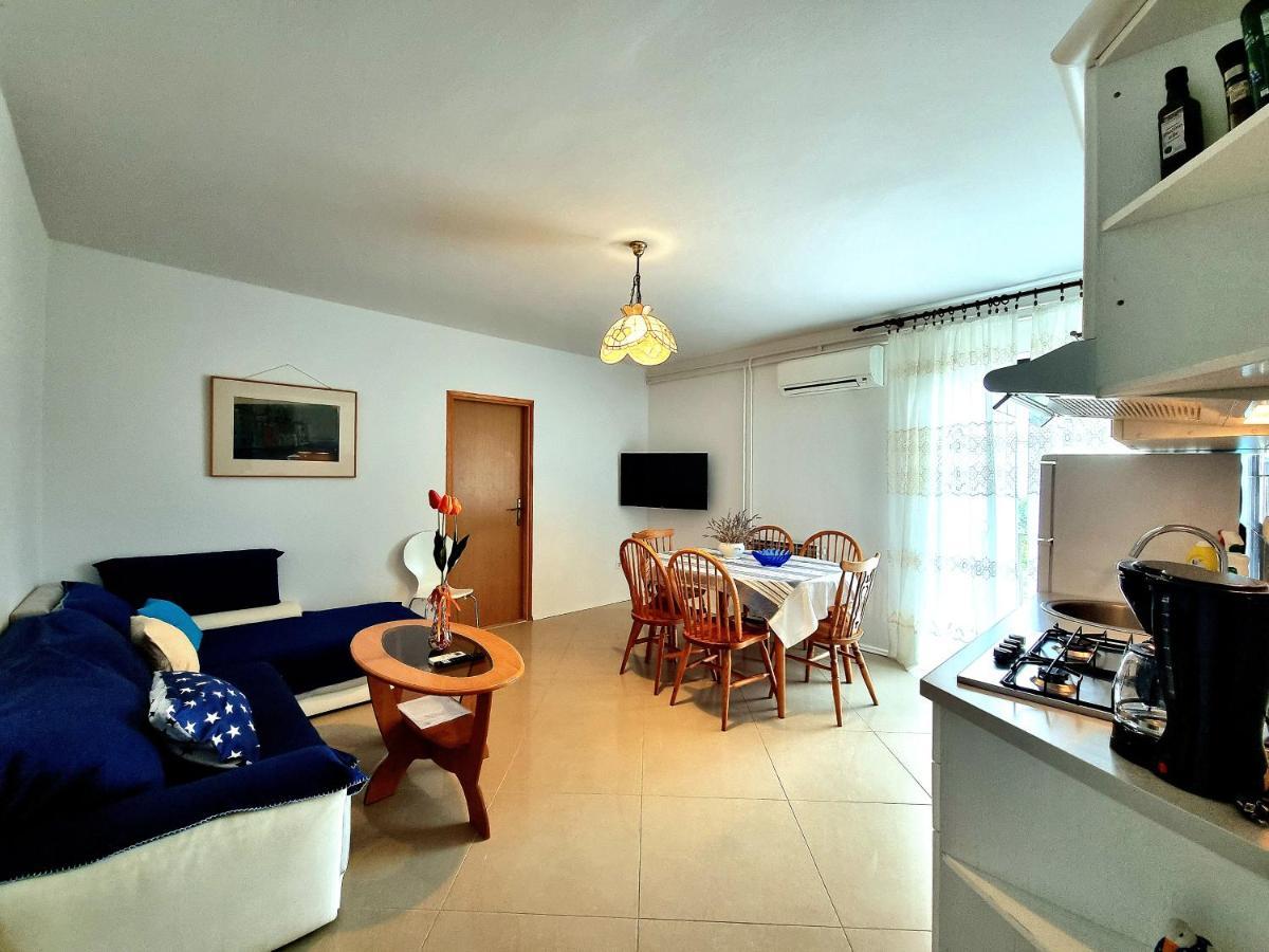 רוביני Apartments Zonta 800 M From Beach מראה חיצוני תמונה