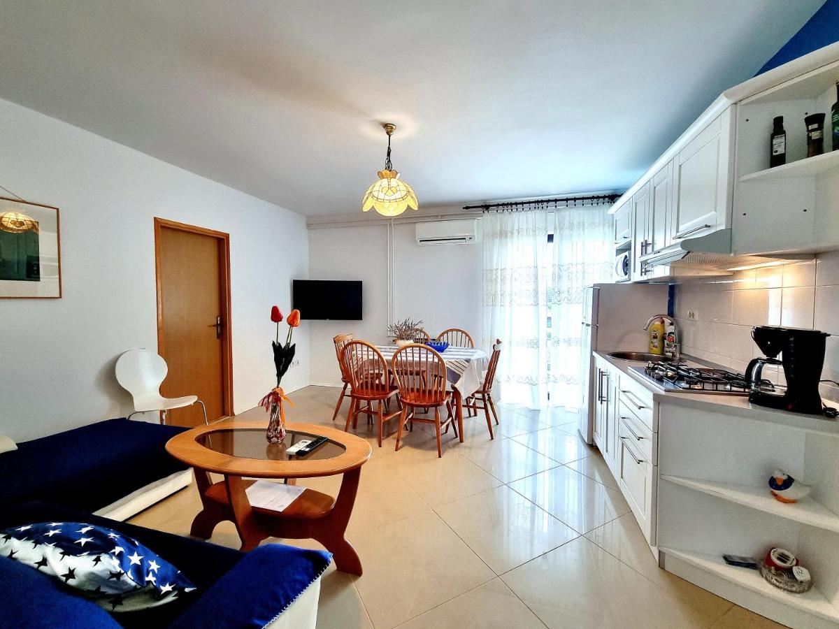 רוביני Apartments Zonta 800 M From Beach מראה חיצוני תמונה